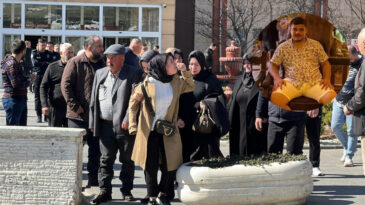 Bir bardak su istedi, &ouml;ld&uuml;r&uuml;ld&uuml;: Acılı aile karara isyan etti