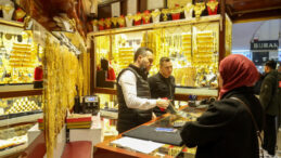 Bloomberg&rsquo;den altın analizi: Fiyatlar T&uuml;rkiye y&uuml;z&uuml;nden d&uuml;şt&uuml;