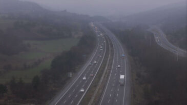 Bolu&rsquo;da bayram trafiği şaşırttı: Anadolu Otoyolu boş kaldı