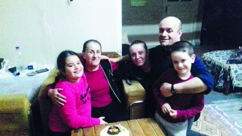 Bu fotoğraftan tek ben kaldım