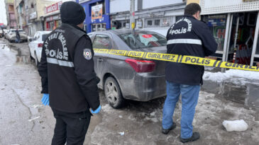 &Ccedil;atıdan D&uuml;şen Buz &Ouml;ld&uuml;rd&uuml;