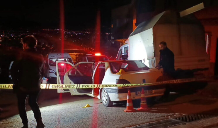 &Ccedil;ocuğunu Almaya Gitti, Eski Eşinin Sevgilisi Tarafından Vuruldu