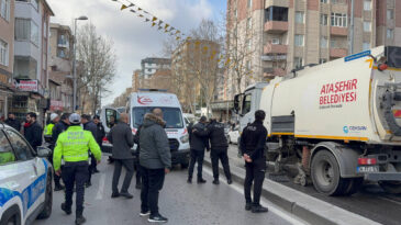 &Ccedil;&ouml;p Kamyonunun &Ccedil;arptığı Kadın Hayatını Kaybetti