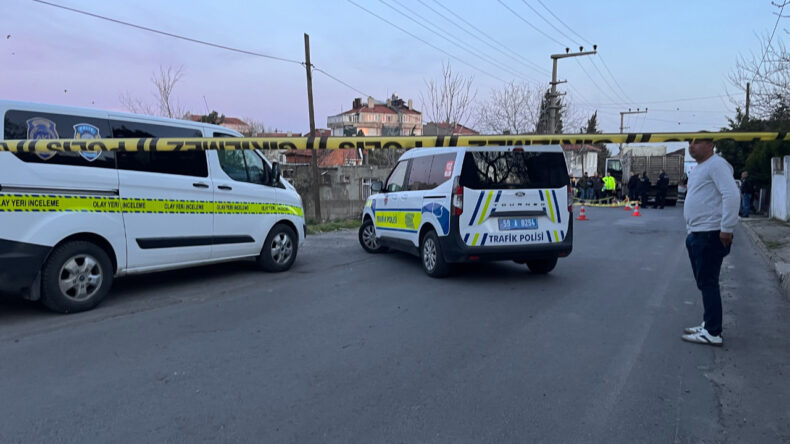 &Ccedil;&ouml;p toplarken kamyonun altında can verdi