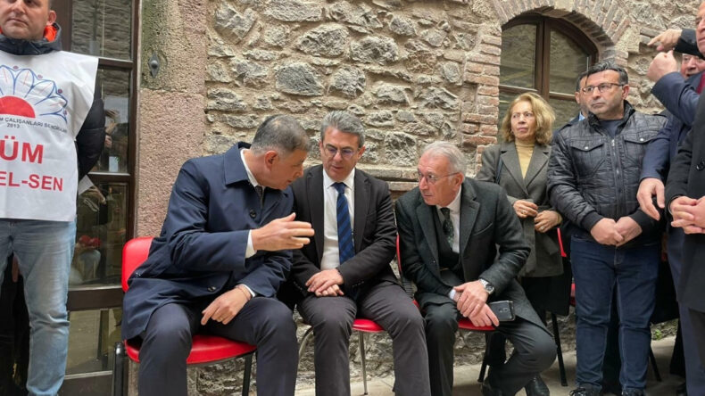 Cemil Tugay: Bu konu &ccedil;&ouml;z&uuml;lene kadar gitmeyeceğim