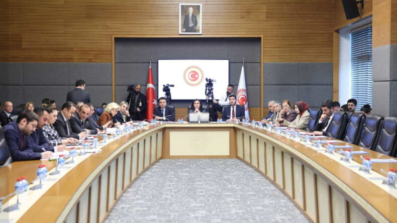 Cezaevleri &ccedil;ocuklara r&uuml;tbe oldu