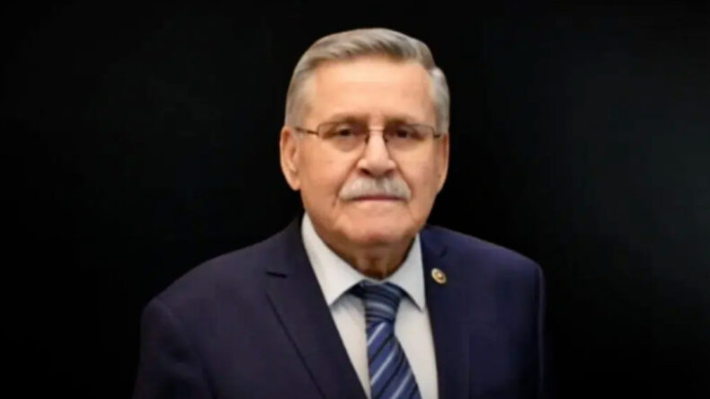 CHP Eski Milletvekili Zeki &Ccedil;akıroğlu Hayatını Kaybetti