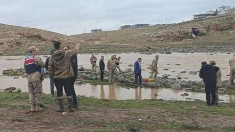 Debisi Düşen Nehirde Ceset Bulundu