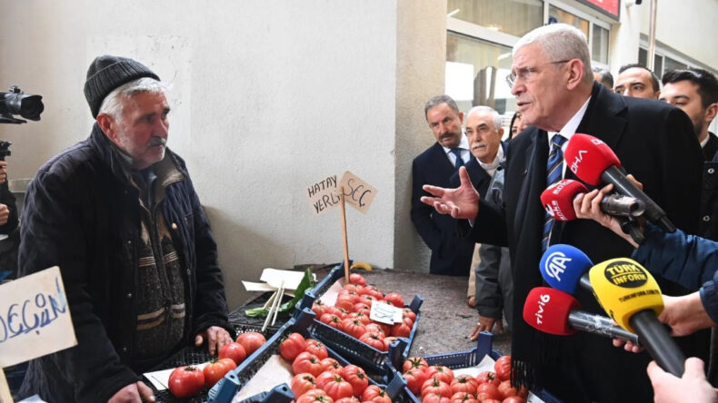 Dervişoğlu: &Uuml;zerimdeki beyaz g&ouml;mlekten utanıyorum