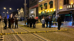 Eğlence mekanına silahlı saldırı: 3 &ouml;l&uuml;, 2 yaralı