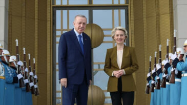 Erdoğan: Her t&uuml;rl&uuml; desteğe hazırız