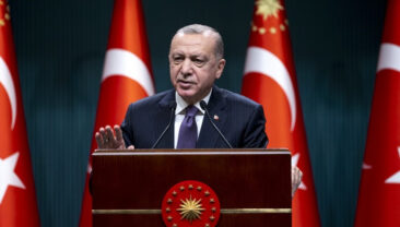 Erdoğan: Herhangi bir riskle karşı karşıya değiliz