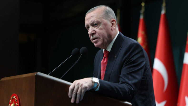 Erdoğan'dan İran diplomasisi