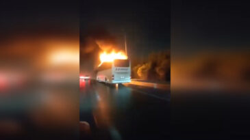 Esenler'de Yolcu Otob&uuml;s&uuml;nde Yangın