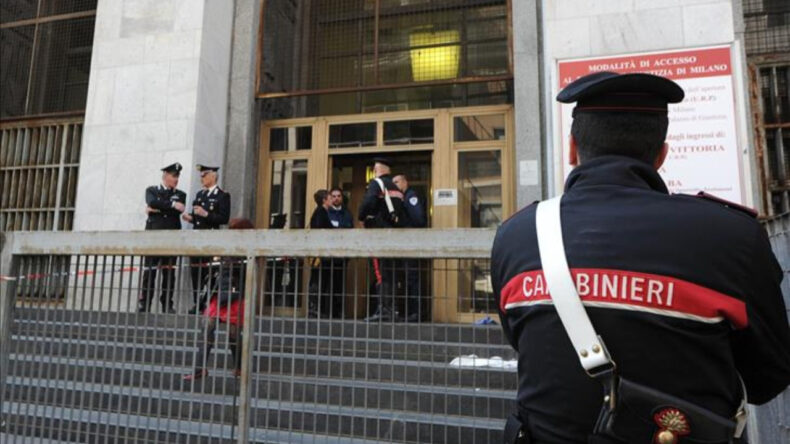 Evde Bomba Patladı, Tavanın Altında Kalan İki Kişi &Ouml;ld&uuml;