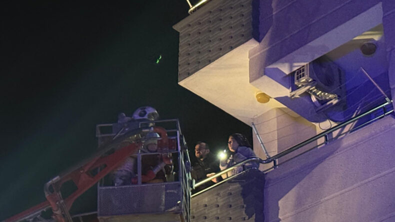 Faciadan d&ouml;n&uuml;ld&uuml;&hellip; 30 kişi kurtarıldı