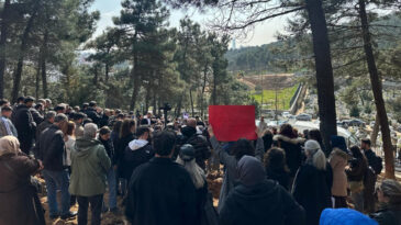 Fatma Nur &Ccedil;elik ve kızı Hifa İkra toprağa verildi