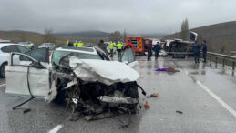 Feci kaza: Baba ve oğlu hayatını kaybetti! Yaralılar var