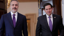 Fidan ve Rubio arasında &lsquo;f&uuml;ze&rsquo; g&ouml;r&uuml;şmesi