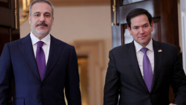 Fidan ve Rubio arasında &lsquo;f&uuml;ze&rsquo; g&ouml;r&uuml;şmesi