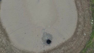 G&ouml;let bir anda boşaldı: 46 yıl sonra yeniden ortaya &ccedil;ıktı