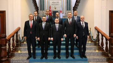 G&uuml;rlek, TBB Başkanı Sağkan ile g&ouml;r&uuml;şt&uuml;