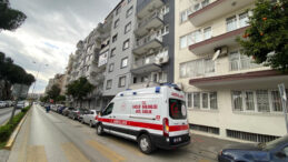 Haber alınamayan yaşlı kadın balkonda bulundu