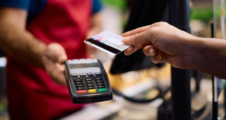 Her İki Kişiden Biri Kart Borcunun Tamamını &Ouml;deyemiyor