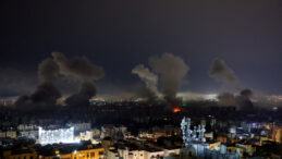 Hizbullah 100 f&uuml;ze fırlattı, İsrail karşılık verdi