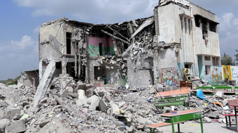 HRW: Okul saldırısı savaş su&ccedil;u olarak soruşturulmalı