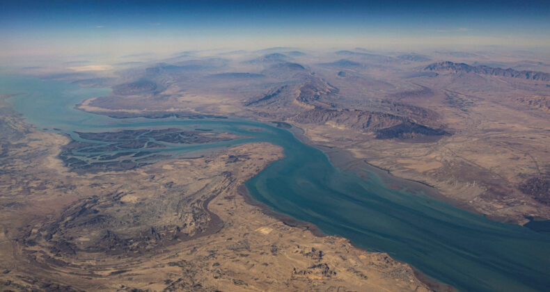 H&uuml;rm&uuml;z krizi b&uuml;y&uuml;yor: Sigorta ve nakliye maliyetleri artacak