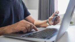 IBAN'ını kullandırdı, 3 bin lira i&ccedil;in 6 yıl ceza aldı