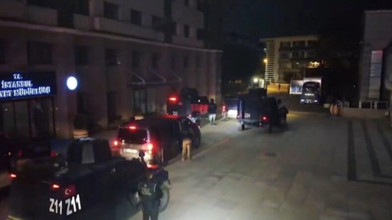 İ&ccedil;işleri Bakanlığı duyurdu: 38 ilde FET&Ouml; operasyonu, 298 ş&uuml;pheli yakalandı