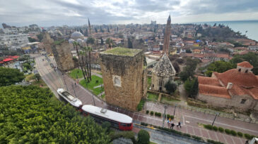 İki bin yıllık bur&ccedil;lara tel &ouml;rg&uuml;l&uuml; &ouml;nlem