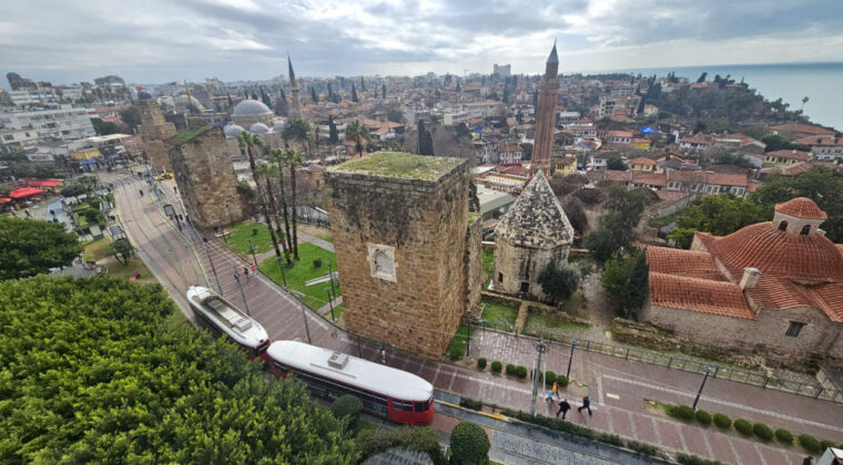 İki bin yıllık bur&ccedil;lara tel &ouml;rg&uuml;l&uuml; &ouml;nlem