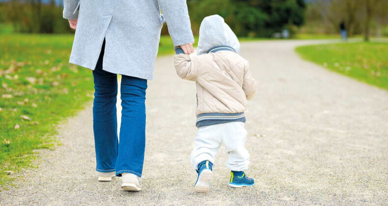 İki &ccedil;ocuğa ekonomik engel