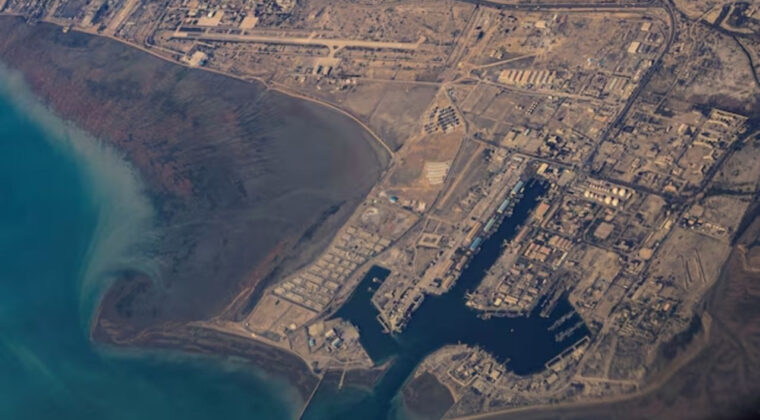 İran: H&uuml;rm&uuml;z'de 10 tankeri vurduk