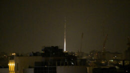 İran, İsrail'i ağır savaş başlığı taşıyan f&uuml;zelerle vurdu