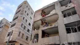 İran Kızılayı: ABD ve İsrail Saldırıları Y&uuml;zlerce Sivil Yapıyı Hedef Aldı