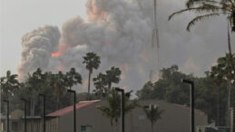 İran, Suudi Petrol Devrinin Tesisini Vurdu