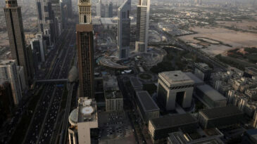 İran uyarmıştı, &uuml;&ccedil; banka alarma ge&ccedil;ti: 'Ofise gelmeyin' talimatı