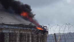 İran vurdu, İsrail'in petrol rafinerisinde yangın &ccedil;ıktı