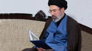 İran yeni liderin se&ccedil;ilmesiyle eş zamanlı f&uuml;ze saldırısı d&uuml;zenledi