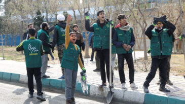 İran'da Bir İlkokul Daha Saldırıda Hasar Aldı