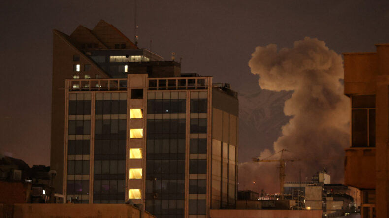 İran'da b&uuml;y&uuml;k kayıp: &Ouml;len yedi komutanın daha ismi a&ccedil;ıklandı