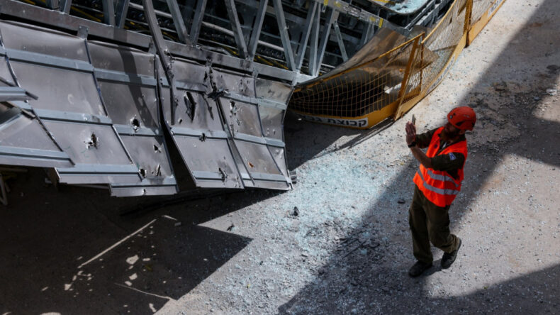 İran'dan petrol intikamı: İsrail'in enerji altyapısını hedef aldı