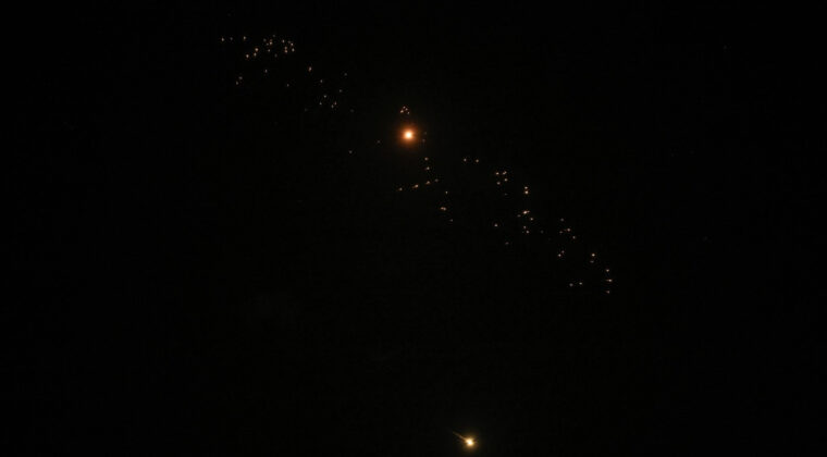 İran'dan sert s&ouml;zler: &Ccedil;ocuk katilleri i&ccedil;in mezarlar hazırladık