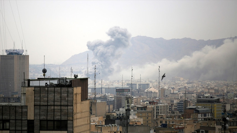 İran Petrol Tesisleri Yangın Görüntüsü