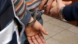 İran&rsquo;da b&uuml;y&uuml;k operasyon: Y&uuml;zlerce g&ouml;zaltı var