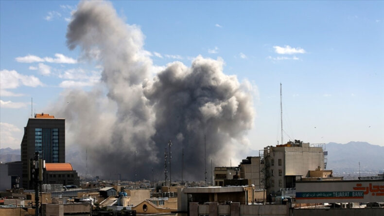 İran&rsquo;da &Ccedil;elik Fabrikalarına Hava Saldırıları